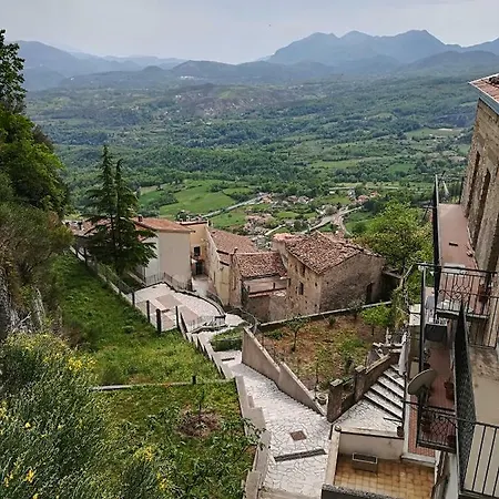 La Casa Sulla Valle 度假居 卡斯德鲁西苏比