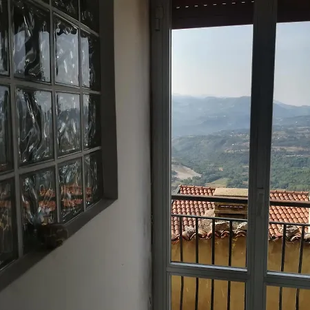 La Casa Sulla Valle Castelluccio Superiore